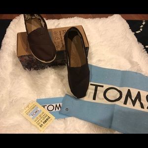 TOMS Chocolate Slip on Shoes Size 6